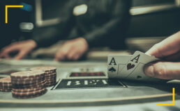 O Que É uma Mão de Flush no Poker Online?